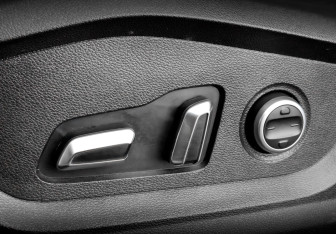 Подержанный автомобиль Exeed LX 2022 года (20 фото)