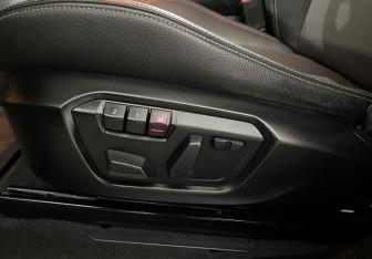 Подержанный автомобиль BMW X3 2014 года (19 фото)