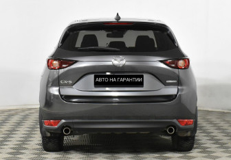 Подержанный автомобиль Mazda CX-5 2020 года (6 фото)