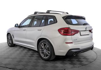 Подержанный автомобиль BMW X3 2021 года (7 фото)