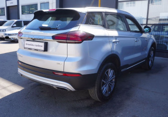 Подержанный автомобиль Geely Atlas Pro 2023 года (5 фото)