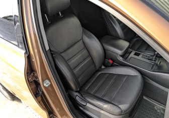 Подержанный автомобиль Kia Sorento 2017 года (23 фото)