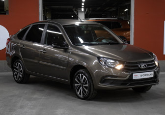 Подержанный автомобиль LADA (ВАЗ) Granta Sedan 2021 года (3 фото)