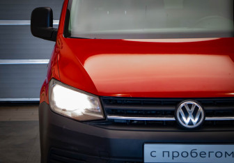 Подержанный автомобиль Volkswagen Caddy Compactvan 2019 года (23 фото)