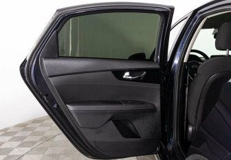 Подержанный автомобиль Kia Cerato Sedan 2020 года (21 фото)