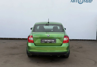 Подержанный автомобиль Skoda Rapid Liftback 2017 года (6 фото)