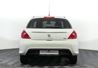 Подержанный автомобиль Peugeot 308 Hatchback 2012 года (6 фото)