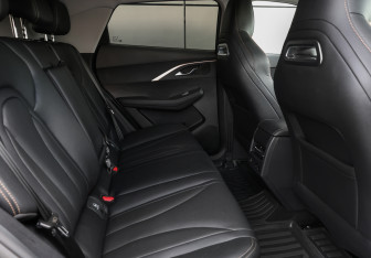 Подержанный автомобиль Omoda C5 2022 года (11 фото)