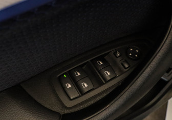 Подержанный автомобиль BMW X2 2019 года (24 фото)