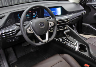 Подержанный автомобиль Changan Eado Plus 2023 года (16 фото)