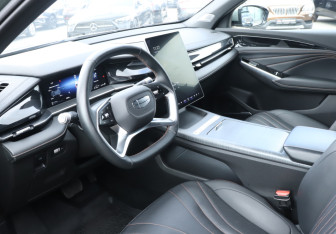 Подержанный автомобиль Geely Preface 2024 года (13 фото)