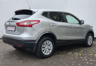 Подержанный автомобиль Nissan Qashqai 2016 года (5 фото)