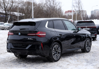 Подержанный автомобиль BMW X3 2025 года (5 фото)