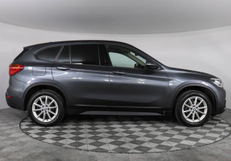 Подержанный автомобиль BMW X1 2018 года (6 фото)