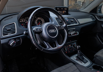 Подержанный автомобиль Audi Q3 2016 года (22 фото)