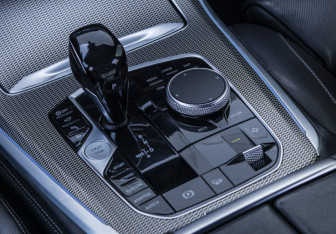 Подержанный автомобиль BMW X5 2019 года (21 фото)