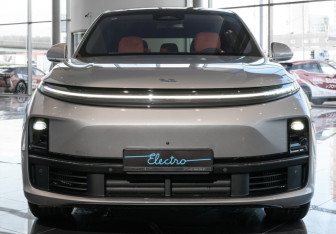 Новый LiXiang L7 2025 (3 фото)