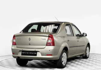 Подержанный автомобиль Renault Logan Sedan 2013 года (3 фото)