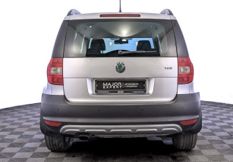 Подержанный автомобиль Skoda Yeti 2013 года (6 фото)