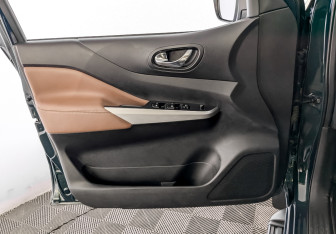 Подержанный автомобиль DongFeng DF6 2022 года (19 фото)