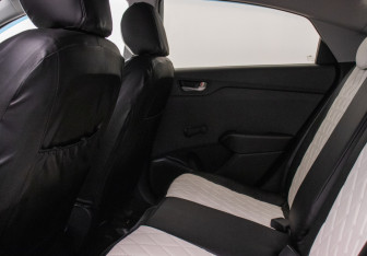 Подержанный автомобиль Hyundai Solaris Sedan 2017 года (11 фото)