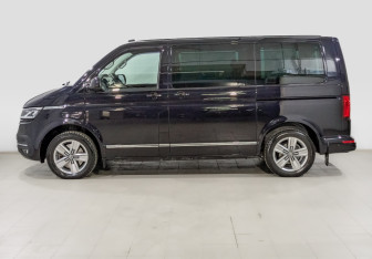 Подержанный автомобиль Volkswagen Multivan 2021 года (8 фото)