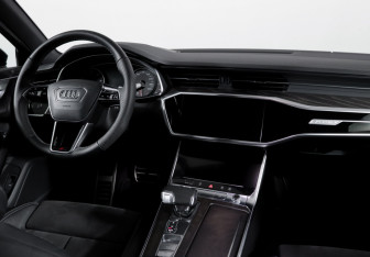 Подержанный автомобиль Audi A6 Sedan 2019 года (12 фото)