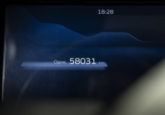 Подержанный автомобиль Geely Monjaro 2023 года (12 фото)