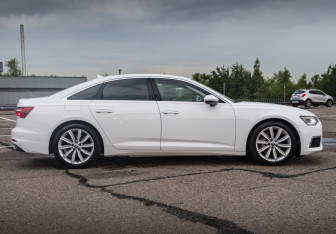 Подержанный автомобиль Audi A6 Sedan 2019 года (4 фото)