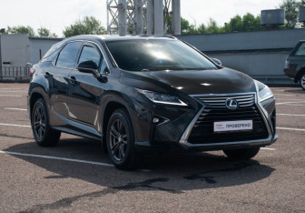 Подержанный автомобиль Lexus RX 2016 года (3 фото)