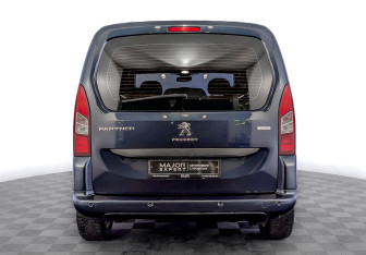 Подержанный автомобиль Peugeot Partner 2021 года (6 фото)