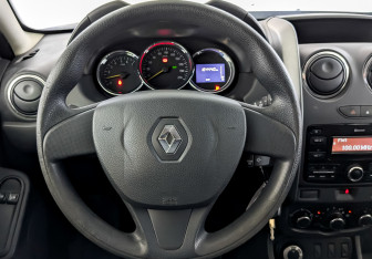 Подержанный автомобиль Renault Duster 2018 года (21 фото)