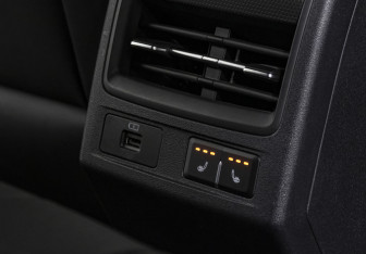 Подержанный автомобиль Omoda C5 2024 года (19 фото)