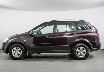 Подержанный автомобиль SsangYong Kyron 2011 года (8 фото)