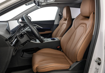 Подержанный автомобиль Omoda C5 2022 года (20 фото)