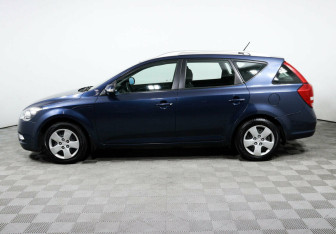 Подержанный автомобиль Kia Ceed Wagon 2012 года (3 фото)