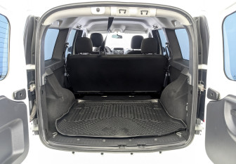 Подержанный автомобиль LADA (ВАЗ) Largus Wagon 2025 года (10 фото)