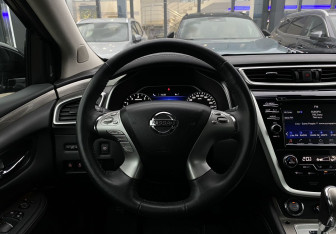 Подержанный автомобиль Nissan Murano Suv 2020 года (15 фото)