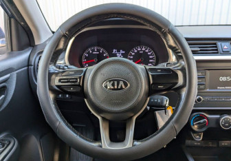 Подержанный автомобиль Kia Rio Hatchback 2021 года (21 фото)