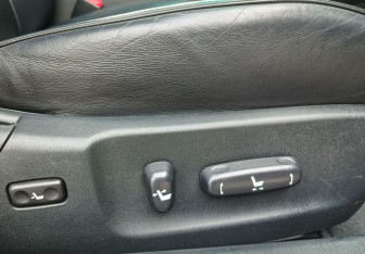 Подержанный автомобиль Lexus GS 2007 года (14 фото)