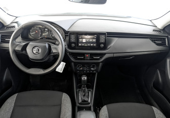 Подержанный автомобиль Skoda Rapid Liftback 2021 года (14 фото)