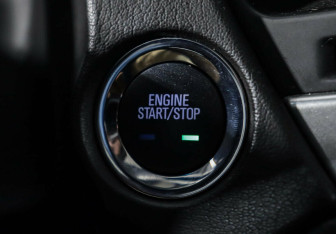 Подержанный автомобиль Chevrolet Tahoe 2016 года (12 фото)