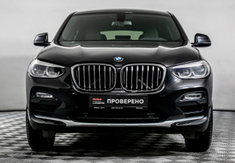 Подержанный автомобиль BMW X4 2018 года (2 фото)