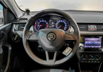 Подержанный автомобиль Skoda Rapid Liftback 2019 года (19 фото)