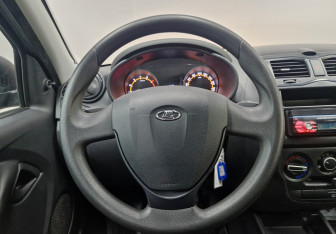 Подержанный автомобиль LADA (ВАЗ) Granta Sedan 2019 года (12 фото)