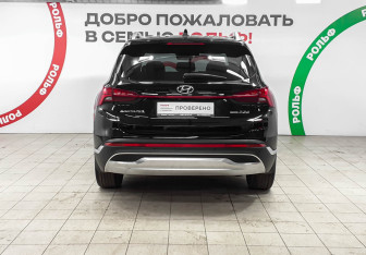 Подержанный автомобиль Hyundai Santa Fe 2022 года (5 фото)