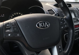 Подержанный автомобиль Kia Sorento 2019 года (28 фото)