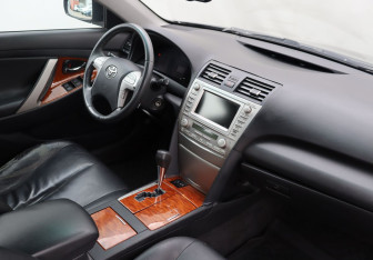 Подержанный автомобиль Toyota Camry Sedan 2009 года (10 фото)