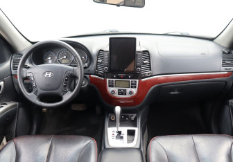Подержанный автомобиль Hyundai Santa Fe 2007 года (14 фото)