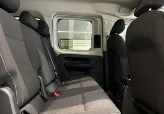 Подержанный автомобиль Volkswagen Caddy Compactvan 2016 года (12 фото)